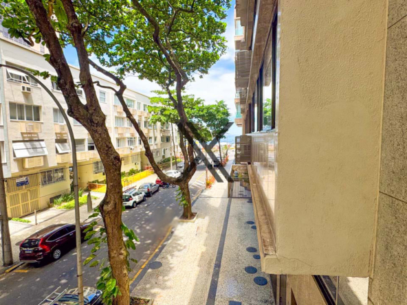 apartamento-3-quartos-na-quadra-da-praia-do-leblon-rio-de-janeiro-rj (8)